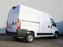 Fiat Ducato 2.2 MultiJet 120 S&S L2H2 3.0t | Airco | Cruise | Camera | Navi | 3 zits | Schuifdeur rechts |