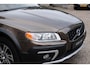 Volvo XC70 T5 FWD Nordic+ Luxury Line | Elektrisch schuif-/kanteldak | Fullmap navigatie | Bi Xenon Koplampen | Lederen interieur | Elektrisch verstelbare voorstoelen |