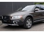 Volvo XC70 T5 FWD Nordic+ Luxury Line | Elektrisch schuif-/kanteldak | Fullmap navigatie | Bi Xenon Koplampen | Lederen interieur | Elektrisch verstelbare voorstoelen |