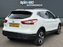 Nissan Qashqai 1.2 Connect Edition BJ`15 NAP NL PANO Distriketting vv