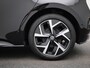 Volkswagen ID.3 Pro Oranje Edition 59 kWh | Navigatie | Draadloze Apple Carplay | Adaptieve cruise control | Lane assist | Stoelverwarming | Stuurwielverwarming | Climate control | Achteruitrij camera | Parkeersensoren |