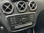 Mercedes-Benz A-klasse 180 d AMG Automaat | Navigatiesysteem | LED koplampen | Sportstoelen | Rode stiksels & gele remklauwen | Flippers | Parkeersensoren voor en achter