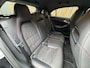 Mercedes-Benz A-klasse 180 d AMG Automaat | Navigatiesysteem | LED koplampen | Sportstoelen | Rode stiksels & gele remklauwen | Flippers | Parkeersensoren voor en achter