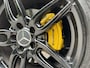 Mercedes-Benz A-klasse 180 d AMG Automaat | Navigatiesysteem | LED koplampen | Sportstoelen | Rode stiksels & gele remklauwen | Flippers | Parkeersensoren voor en achter
