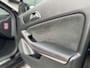 Mercedes-Benz A-klasse 180 d AMG Automaat | Navigatiesysteem | LED koplampen | Sportstoelen | Rode stiksels & gele remklauwen | Flippers | Parkeersensoren voor en achter