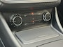 Mercedes-Benz A-klasse 180 d AMG Automaat | Navigatiesysteem | LED koplampen | Sportstoelen | Rode stiksels & gele remklauwen | Flippers | Parkeersensoren voor en achter