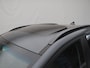 Hyundai Kona Hyundai Kona Premium 64kWh 204pk 482km WLTP [ SCHUIFDAK+LEDER+CAMERA+CARPLAY+CLIMAAT+PDC+NAVIGATIE ]