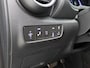 Hyundai Kona Hyundai Kona Premium 64kWh 204pk 482km WLTP [ SCHUIFDAK+LEDER+CAMERA+CARPLAY+CLIMAAT+PDC+NAVIGATIE ]