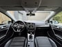 Volkswagen Golf Variant 1.4 TSI R-line 150pk | Navigatiesysteem | Osram LED verlichting | Trekhaak uitklapbaar | Keyless entry | Stoelverwarming | Cruise control | R-stuur | Parkeersensoren voor en achter | Achteruitrijcamera