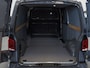 Volkswagen Transporter 2.0 TDI L2H1 Highline | Automaat! | Trekhaak | Sidebars | Parkeersensoren |