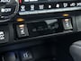 Toyota RAV4 2.5 Hybrid AWD Bi-Tone | 1.650 KG Trekgewicht | Stoel + Stuurverwarming | Elektrische Stoel | Facelift model |