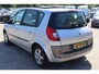 Renault Scenic 1.6-16V Tech Line Panoramadak, Schuif- kanteldak, Climate control, Radio cd speler, Cruise control, Zeer Nette auto.