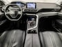 Peugeot 5008 1.2 PureTech Sport 7 Persoons (APPLE CARPLAY, GROOT NAVI, LEDER, GETINT GLAS, SPORTSTOELEN, 360 CAMERA, CRUISE, NIEUWE APK, NIEUWSTAAT)