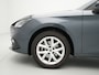 SEAT Leon 1.0 TSI 110pk Style Business Intense Navigatie Clima Camera Lm Velgen