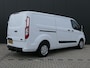 Ford Transit Custom 300 2.0 TDCI L2H1 Trend | Trekhaak | Camera | 3-Zits | CarPlay/Android Auto | Stoelverwarming | Verwarmde Voorruit | Cruise Control | DAB