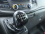 Ford Transit Custom 300 2.0 TDCI L2H1 Trend | Trekhaak | Camera | 3-Zits | CarPlay/Android Auto | Stoelverwarming | Verwarmde Voorruit | Cruise Control | DAB
