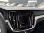 Volvo V60 2.0 T6 Plug-in hybrid AWD Essential | MJ 2026 | Leder | Blis | Adaptieve Cruise controle | 19" | Stuur + Stoelverwarming |