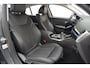 BMW 3-Serie 318I Bussines Edition[Ambient Light LED Half Leder]
