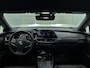Lexus UX F-Sport Design | Bi-Tone Metallic | Elektrische Achterklep | Stoelverwarming |