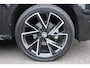 Skoda Kamiq 1.5 TSI ACT Sport Business VIRTUAL, CAMERA, 150PK, PANODAK, MONTE CARLO, TREKHAAK