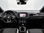 Volkswagen T-Roc 1.5 TSI Sport | Black Style | Panorama Schuif/Kantel Dak | LED-Verlichting | Sport Interieur Pack | Digital Cockpit PRO | Navigatie