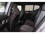 Volvo XC40 B3 Plus Dark - IntelliSafe Assist & Surround - Harman/Kardon audio - Parkeercamera achter - Verwarmde voorstoelen & stuur - Parkeersensoren voor & achter - Elektr. bedienb. voorstoelen met geheugen links - Draadloze tel. lader - Extra getint glas - 18' LMV