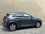 Hyundai Kona Electric EV Fashion 64 kWh | 3 fase | 99% SOH | Adaptieve cruise | Lane assist | Navigatie | Apple CarPlay | Camera | PDC | DAB | LED | Dodehoek detectie | Volledig onderhouden
