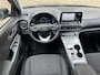 Hyundai Kona Electric EV Fashion 64 kWh | 3 fase | 99% SOH | Adaptieve cruise | Lane assist | Navigatie | Apple CarPlay | Camera | PDC | DAB | LED | Dodehoek detectie | Volledig onderhouden