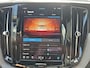 Volvo XC60 2.0 T8 Plug-in hybrid AWD Plus Black Edition | Luchtvering | Bowers & Wilkins Audio | Extra getint glas | Head-up Display | 360 graden camera |