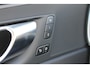 Volvo XC60 T8 Plug-in hybrid AWD Plus Dark Long Range / Panoramisch schuif-kanteldak / lederen bekleding / 360 graden camera / 20" lichtmetalen velgen