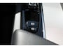 Volvo XC60 T8 Plug-in hybrid AWD Plus Dark Long Range / Panoramisch schuif-kanteldak / lederen bekleding / 360 graden camera / 20" lichtmetalen velgen