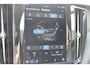 Volvo XC60 T8 Plug-in hybrid AWD Plus Dark Long Range / Panoramisch schuif-kanteldak / lederen bekleding / 360 graden camera / 20" lichtmetalen velgen
