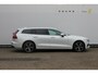 Volvo V60 T6 350PK Plug-in hybrid AWD Plus Bright Long Range / 19" lichtmetalen velgen / Harman Kardon Audio / Adaptieve Cruise Control / Elektrisch verstelbare voorstoelen met geheugen