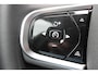 Volvo V60 T6 350PK Plug-in hybrid AWD Plus Bright Long Range / 19" lichtmetalen velgen / Harman Kardon Audio / Adaptieve Cruise Control / Elektrisch verstelbare voorstoelen met geheugen