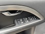 Volvo V70 2.0T Momentum Handgeschakeld - Leder - Parkeerhulp voor + achter - 17'' Lichtmetaal - Trekhaak - Zeer goed onderhouden Auto