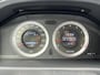 Volvo V70 2.0T Momentum Handgeschakeld - Leder - Parkeerhulp voor + achter - 17'' Lichtmetaal - Trekhaak - Zeer goed onderhouden Auto