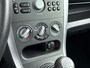 Opel Agila 1.0 Edition, Airco,Elektrische ramen voor,Lichtmetalen velgen,Nieuwe apk bij aflevering. NL Auto