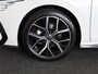 Volkswagen Golf variant R-Line Edition 1.5 eTSI 85 kW / 116 pk Variant DSG | Matrix koplampen | 18 "LM velgen | Assistentie pakket |