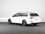 Volkswagen Golf variant R-Line Edition 1.5 eTSI 85 kW/116 pk Variant DSG | Private lease vanaf € 739,- pm |Matrix koplampen | 18 "LM velgen | Assistentie pakket |