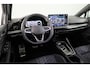 Volkswagen Golf variant R-Line-Edition 1.5 eTSI 85 kW / 116 pk Variant 7 v ersn. DSG