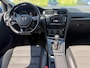 Volkswagen Golf Variant 1.2 TSI Business Edition met elec panoramadak en parkeersensoren / camera en navigatie en bluetooth