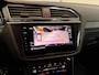 Volkswagen Tiguan 1.5 TSI R-Line DSG 7 Panorama / Matrix / Camera / Trekhaak