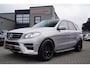Mercedes-Benz ML-klasse 350 | 4MATIC | AMG Pakket | Camera | Schuifdak | Cruise control | Memory stoelen | 22 inch | Trekhaak |