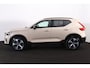 Volvo XC40 B3 Plus Dark - IntelliSafe Assist & Surround - 360º Camera - Harman/Kardon audio - Verwarmde voorstoelen & stuur - Parkeersensoren voor & achter - Elektr. bedienb. voorstoelen met geheugen links - Draadloze tel. lader - Extra getint glas - 19' LMV