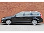 Volvo V70 T4 AUT6 190PK Polar+, Lederen bekleding, Stoelverwarming, Elektrische stoelverstelling met geheugen, Standkachel , Volvo On Call, 17 inch LM velgen, Elektrisch schuifkanteldak