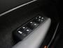 Volvo XC40 T2 130pk Automaat Business Pro / Adapt. Cruise / BLIS / Stoel + Stuurw. Verwarming / Mistlampen / 18'' + all season banden / PDC + Camera / Lane Keeping Aid / DAB / El. Achterklep /