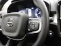 Volvo XC40 T2 130pk Automaat Business Pro / Adapt. Cruise / BLIS / Stoel + Stuurw. Verwarming / Mistlampen / 18'' + all season banden / PDC + Camera / Lane Keeping Aid / DAB / El. Achterklep /