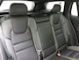 Volvo V60 T4 190pk Automaat R-Design / Elektr. Bestuurdersstoel / Elektr. Trekhaak / Stoelverwarming / Sportleder / 18'' + All Season / Achterbank verwarming / Apple CarPlay /