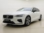 Volvo V60 T4 190pk Automaat R-Design / Elektr. Bestuurdersstoel / Elektr. Trekhaak / Stoelverwarming / Sportleder / 18'' + All Season / Achterbank verwarming / Apple CarPlay /