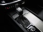 Volvo V60 T4 190pk Automaat R-Design / Elektr. Bestuurdersstoel / Elektr. Trekhaak / Stoelverwarming / Sportleder / 18'' + All Season / Achterbank verwarming / Apple CarPlay /